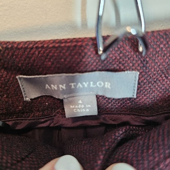 Ann‎ Taylor Wool Burgundy Straight Leg High Rise Career Pants Size 4 - Picture 9 of 11